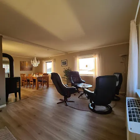 Skipperhuset Holiday home *